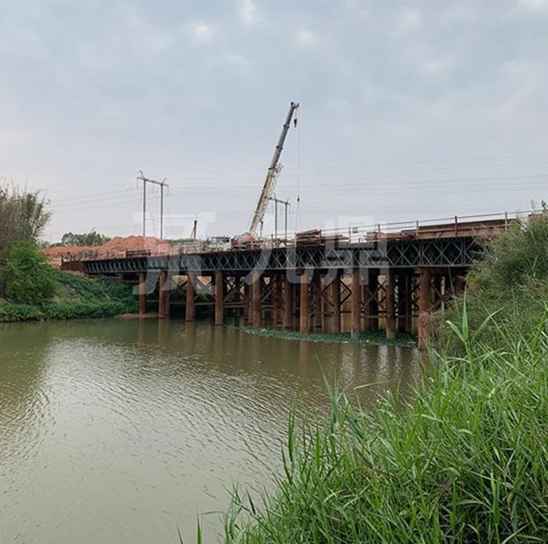 貝雷鋼橋為交通工程提供便捷通道